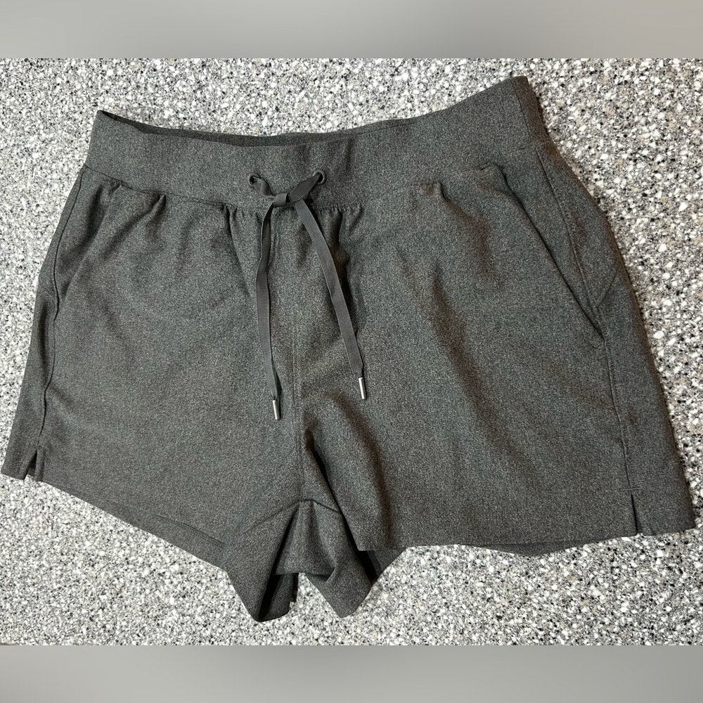 Old Navy Active Powersoft High Rise Shorts S Petite Gray